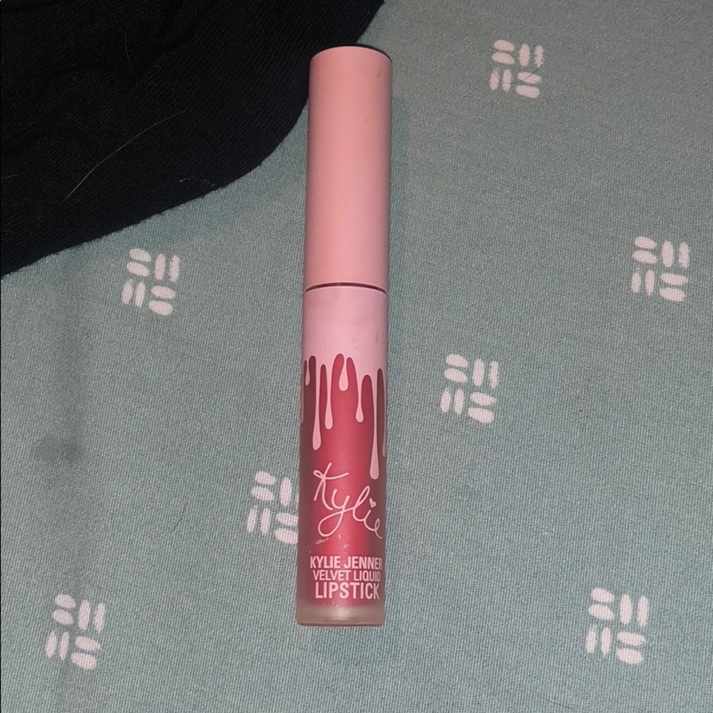 Kylie Cosmetics Velvet Liquid Lip